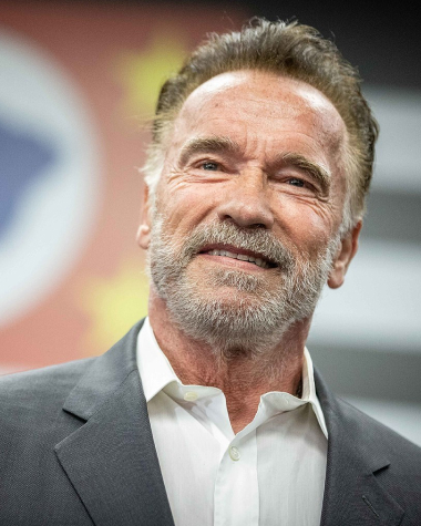 Arnold Schwarzenegger IQ score